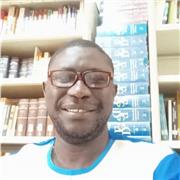 Soy un profesor muy flexible y trabajo con ganas. Soy profe de español en el Liceo francés Jean Mermoz de dakar Senegal como cada verano estoy en Madrid quiero aprovechar la oportunidad para matar dos pájaros de un tiro es decir pasar mis vacaciones y dar